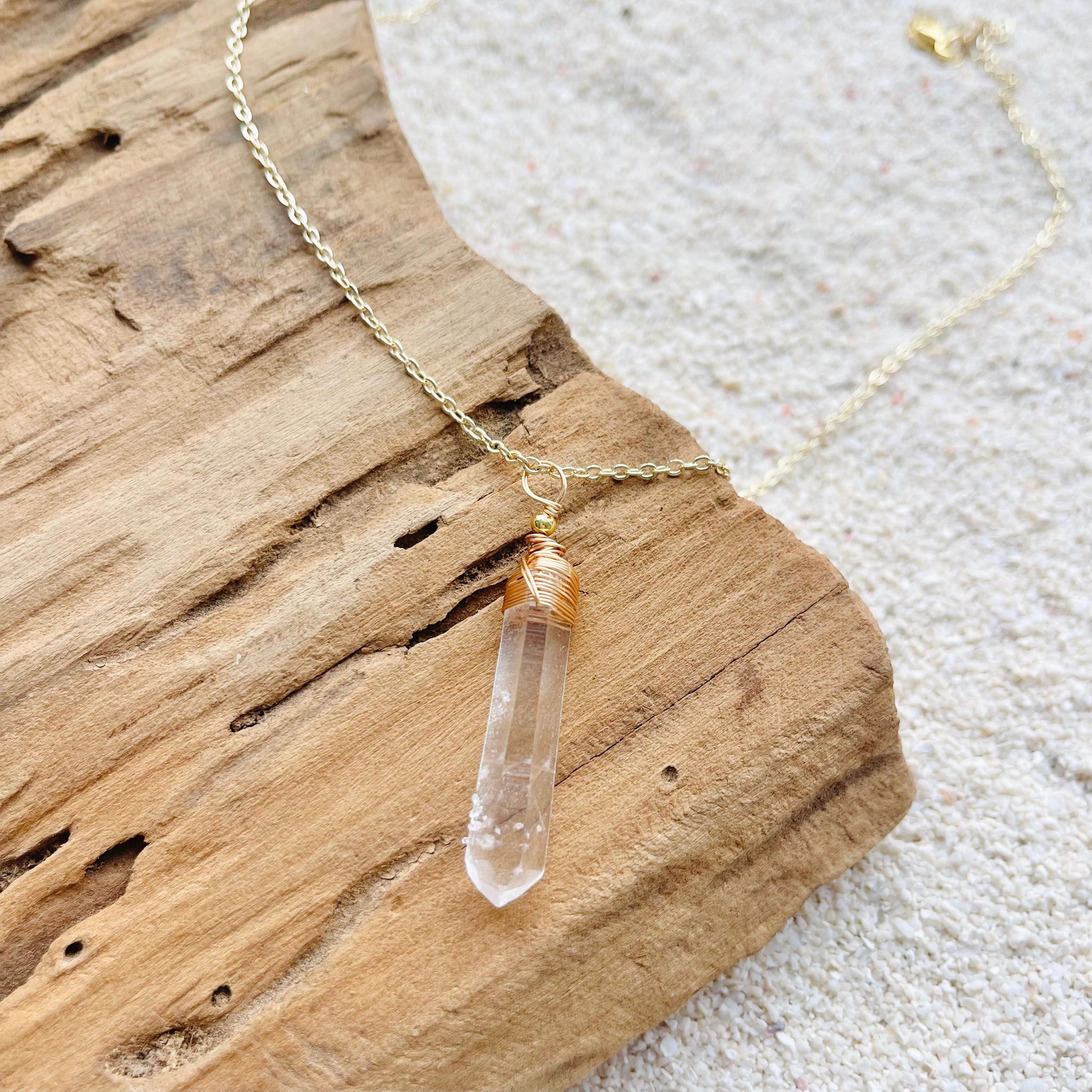 Raw Quartz Crystal Necklace, Boho Healing Crystal Pendant, Gold Minimalist Stone Necklace, Surfer Beach Jewelry, Spiritual Energy Gift