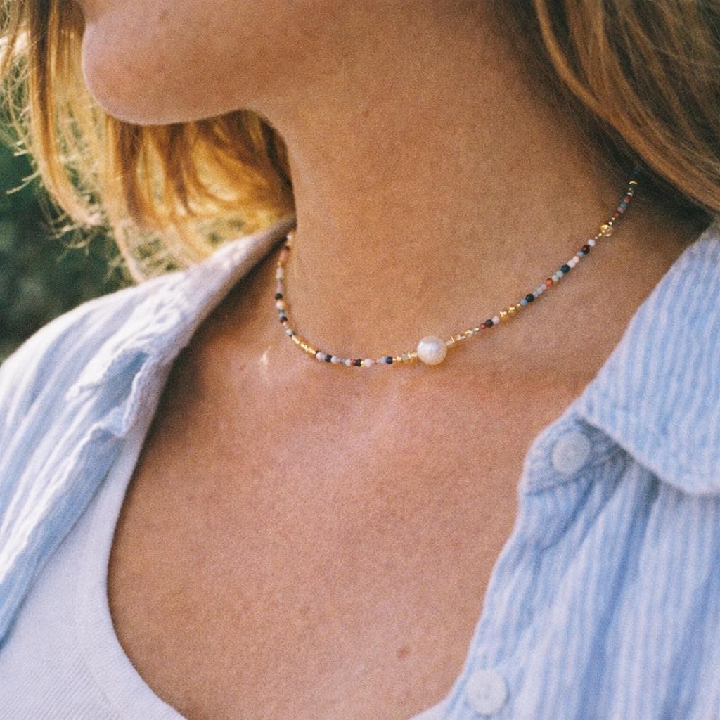 Minimal Pearl Beaded Necklace