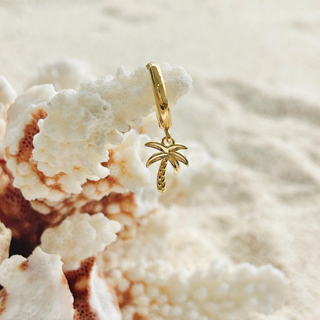 Gold Palm Tree Hoop Earrings - clasp, chain and finish detail (5)