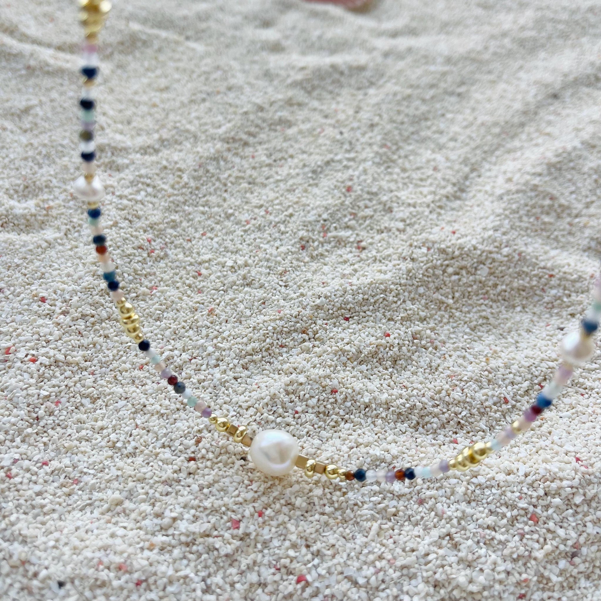 Minimal Pearl Beaded Necklace