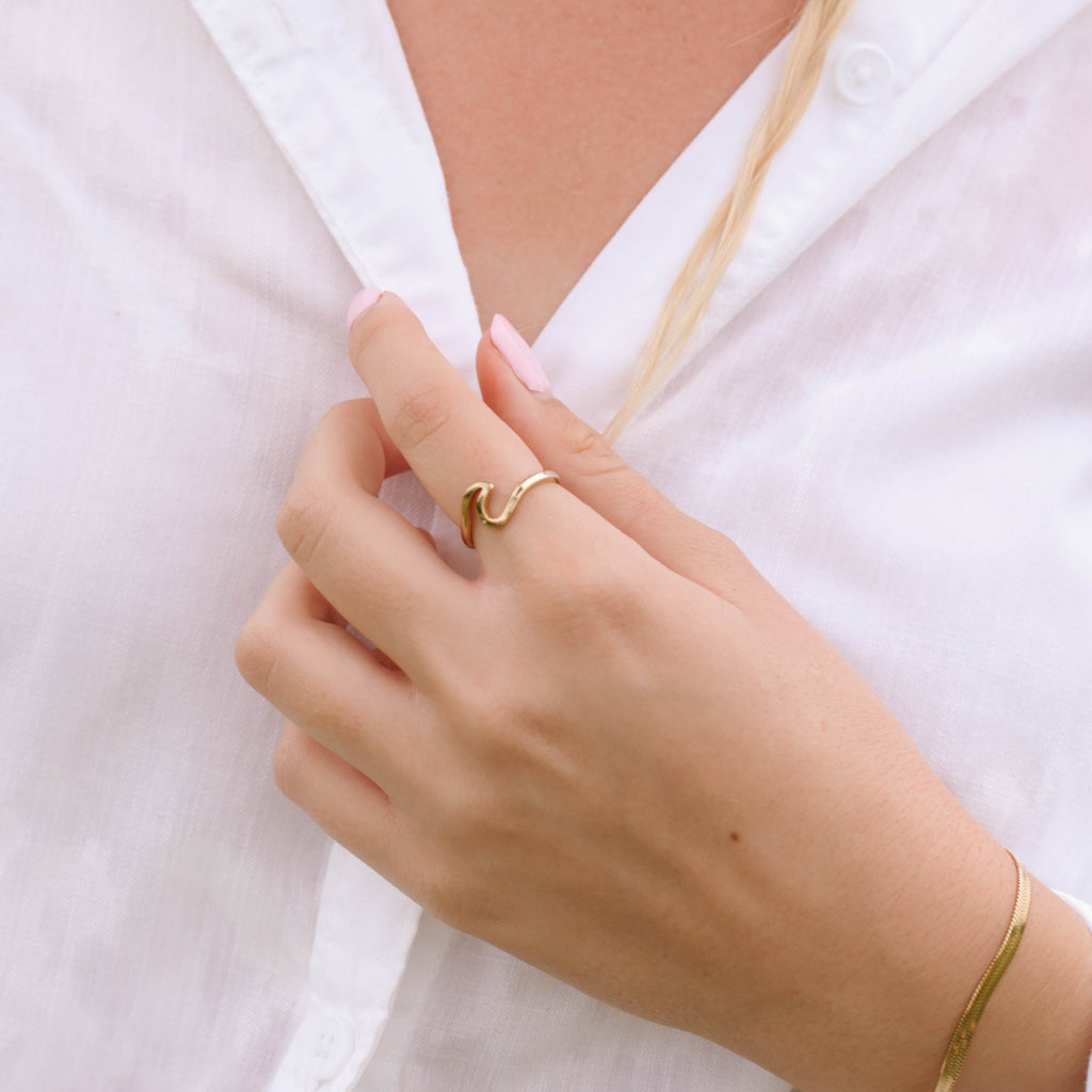 Wave Ring - clasp, chain and finish detail (5)